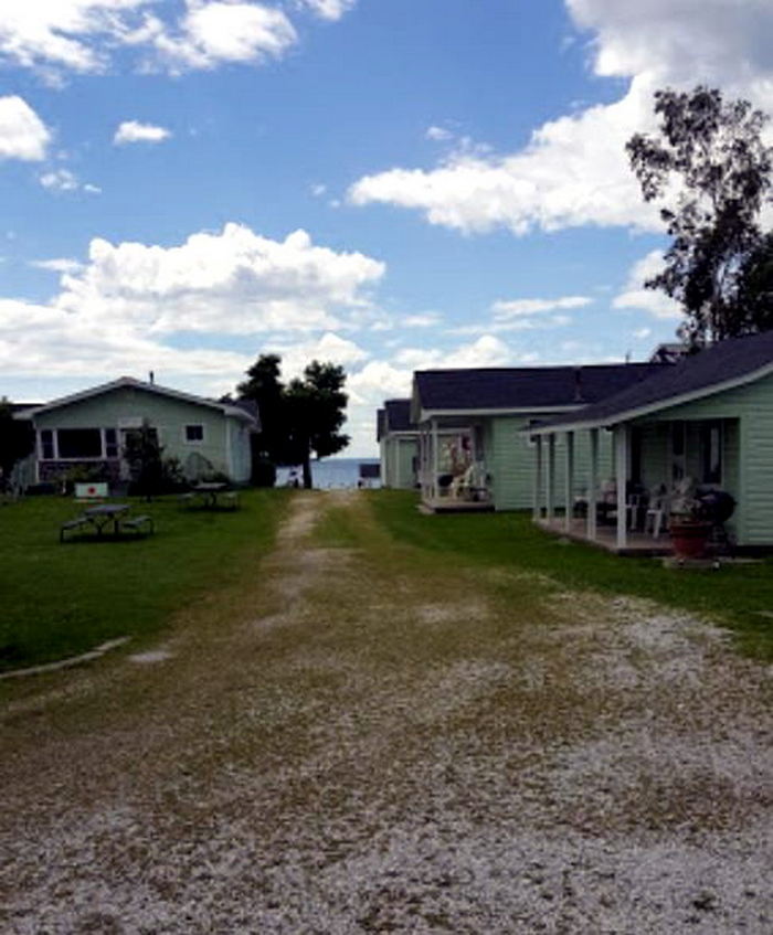 Lakeview Motel & Cottages (Wilsons Motel and Cottages) - Web Listing